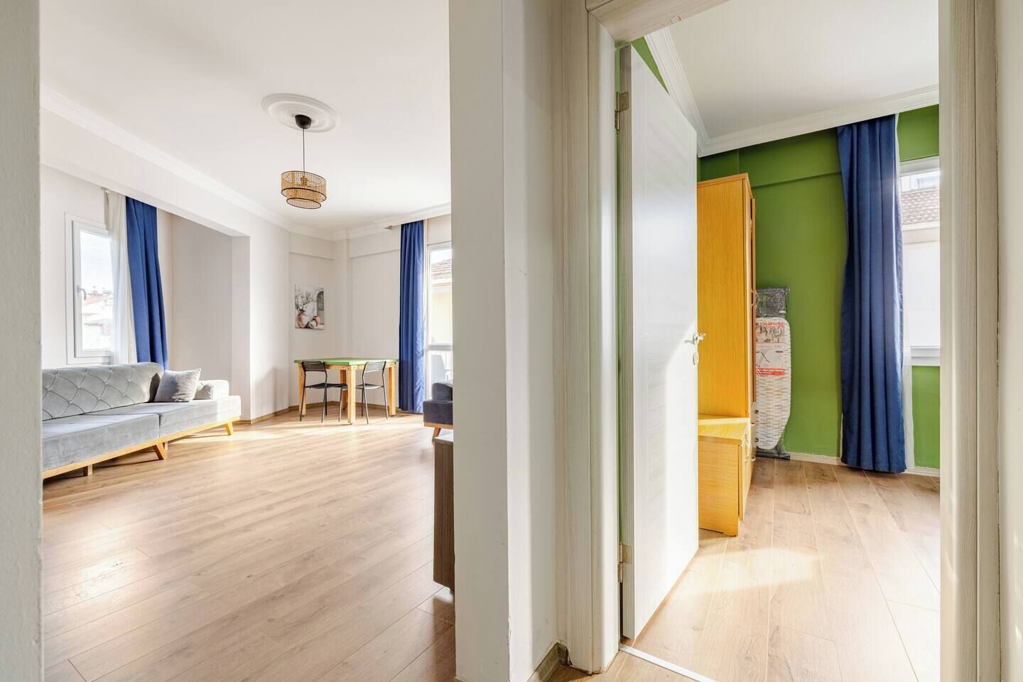 Premium bedding, individually decorated, desk, soundproofing