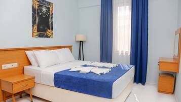 Bộ đồ giường cao cấp, trang trí khác biệt, bàn, phòng cách âm