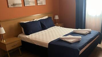 1+1 Havuzlu Manzarali Daire / Apartment | Ropa de cama de alta calidad, decoración personalizada y escritorio