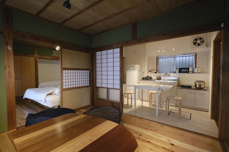 Classic House, Non Smoking | 2 bedrooms, desk, laptop workspace, blackout drapes