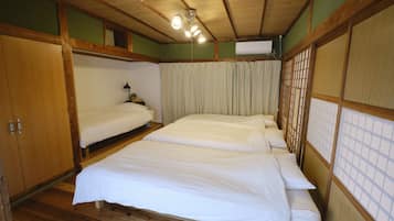 Classic House, Non Smoking | 2 bedrooms, desk, laptop workspace, blackout drapes