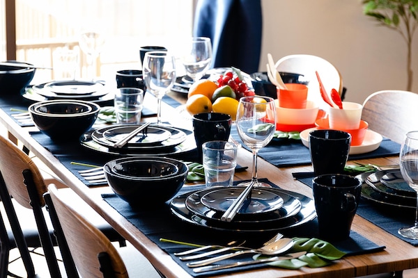 House | In-room dining