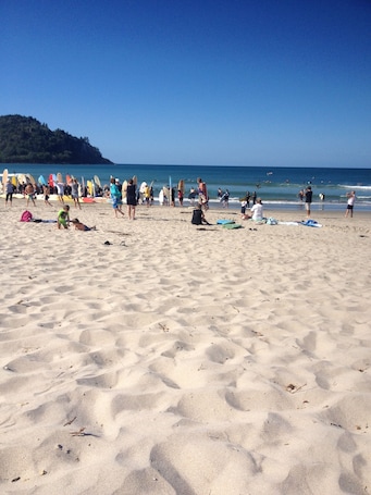 Beach. Central location, & cosy setup