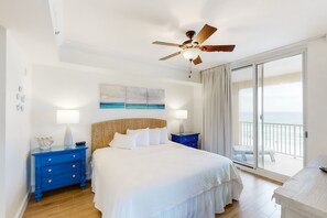 4 عدّة غرف نوم ومكواة/لوح كي وخدمة الإنترنت وملاءات أسرّة