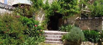 Le Refuge des Elfes, a charming troglodyte near Beauval and the Châteaux