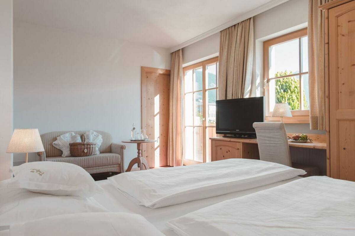Double or Twin Room | Egyptian cotton sheets, premium bedding, down comforters