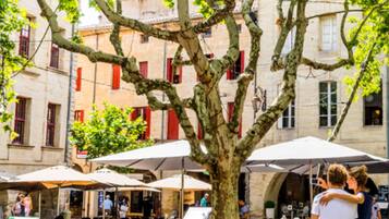 Enceinte de lâhĂ©bergement