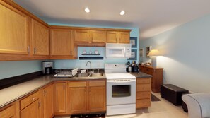 Unclassified image, 4 of 16, button