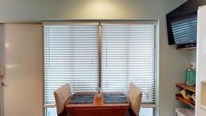 Dining - Driftwood Landing 14- Isles of Capri Vacation Resort. (Naples)