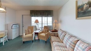 TV - Driftwood Landing 15- Isles of Capri Vacation Resort. (Naples)