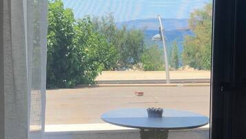 Sea View Room | Laptop workspace, blackout curtains, free WiFi, bed sheets