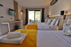 Sea View Suite | Espaço de trabalho para notebook, cortinas blackout, Wi-Fi de cortesia