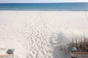 On the beach - Gulf-front Perdido Key Condo with Waterfront Pool/Hot Tub and Oceanfront Balcony (Perdido Key)
