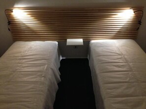 2 多间卧室、熨斗/熨衣板、WiFi、床单