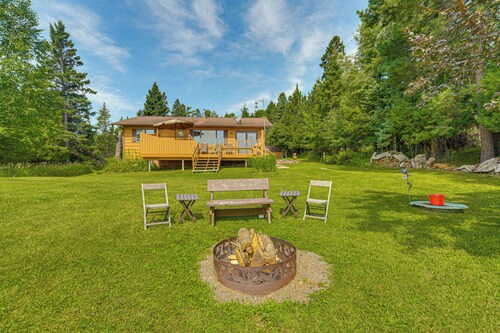 15 Mi to Duluth: Lake Superior Beachfront Home!