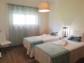 3 Schlafzimmer, Bügeleisen/Bügelbrett, Reisekinderbett, kostenloses WLAN