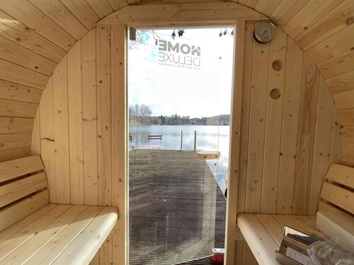 Garden house with sauna directly on the Buckowsee