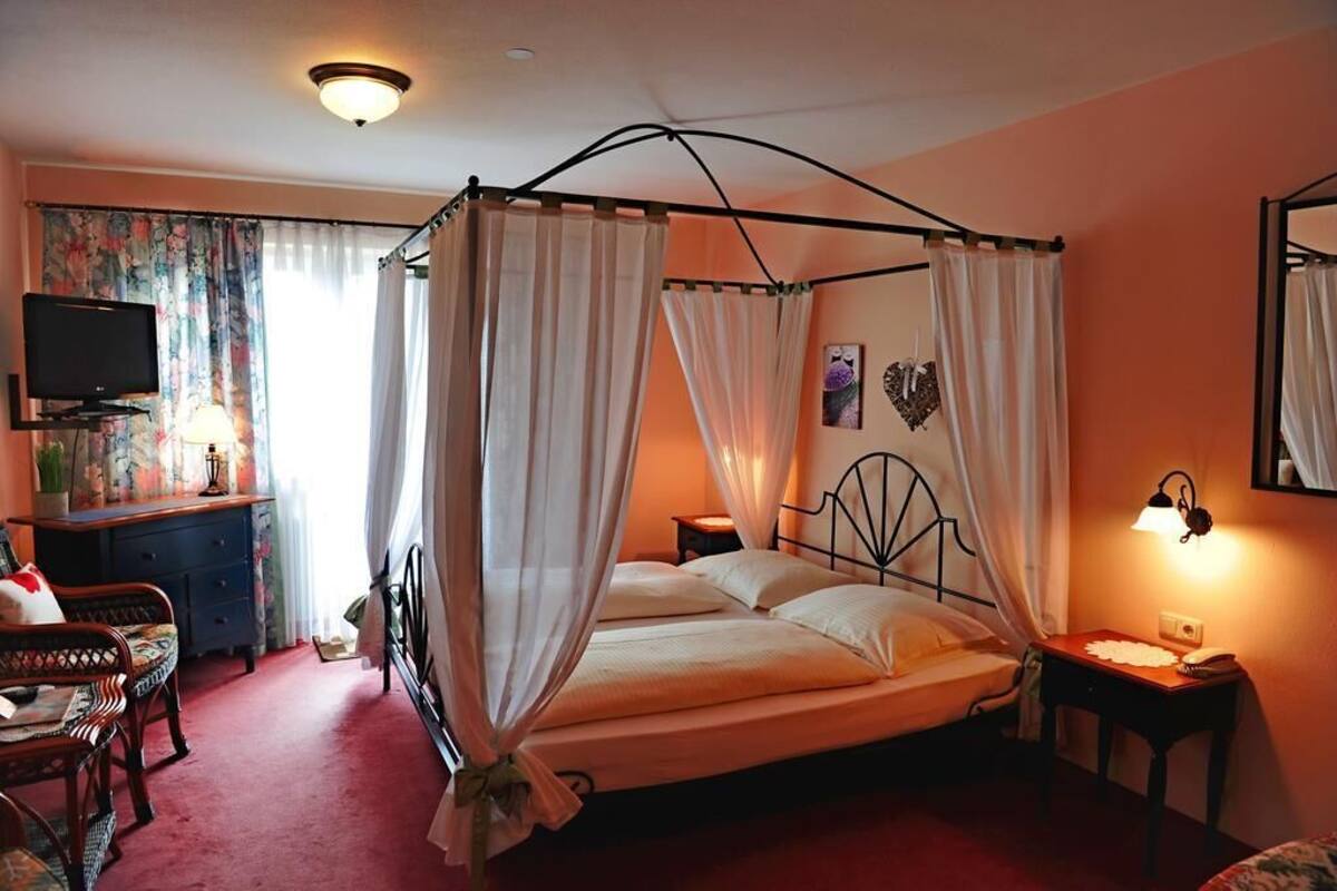 Classic Apartment | WiFi (free), bed sheets