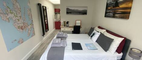 1 bedroom, free WiFi, bed sheets