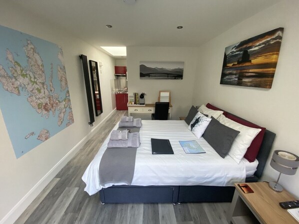 1 bedroom, free WiFi, bed sheets