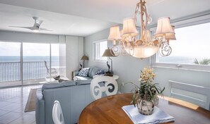 Televisión de pantalla plana, reproductor de DVD