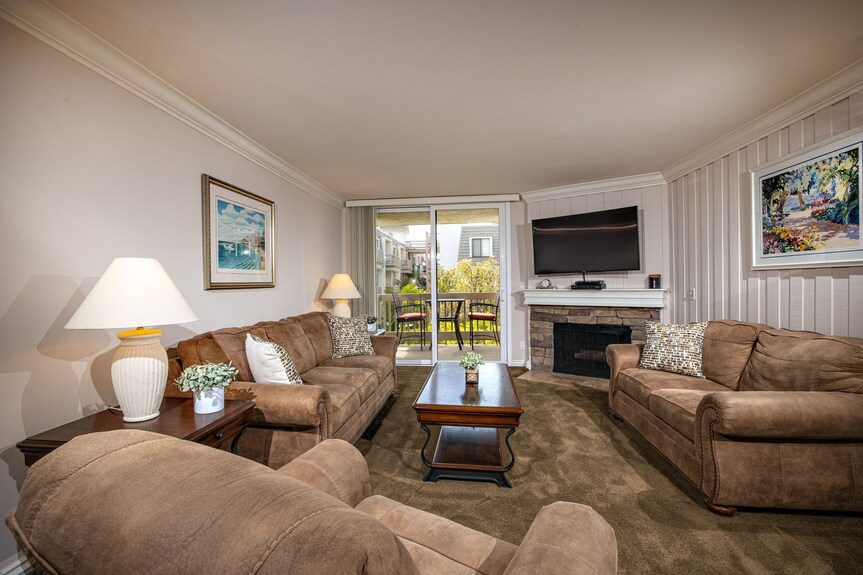 Resort-style Beach Condo With Pools, Hot Tubs & A Tranquil Garden View - Oceanside, CA