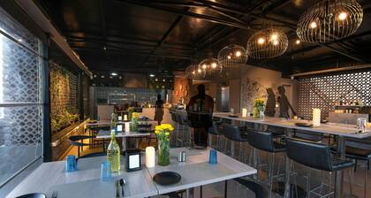 Hotel Avora Tree By Rivido