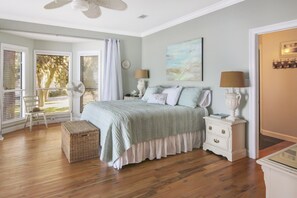 5 makuuhuonetta, silitysrauta/-lauta, ilmainen Wi-Fi, vuodevaatteet