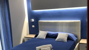 3 dormitorios, escritorio, tabla de planchar con plancha y wifi