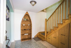 Interior - Stilt Home in Paradise (Goodland)