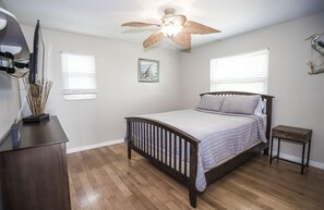 2 bedrooms, WiFi, bed sheets - Stilt Home in Paradise (Goodland)