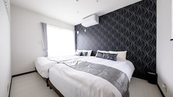3 bedrooms, desk, iron/ironing board, free WiFi