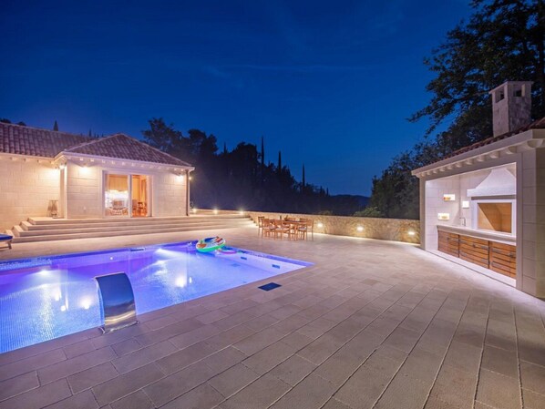 Villa (Two-Bedroom Villa with Pool) | Pool