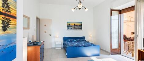 1 室のベッドルーム、アイロン / アイロン台、WiFi、ベッドシーツ