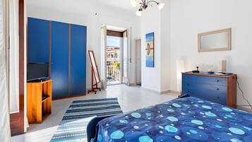 1 habitación, tabla de planchar con plancha, wifi y ropa de cama