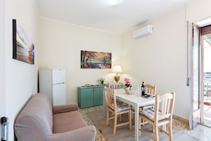 Télévision à écran plat