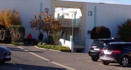 T2 of 28 m2 any comfort, ideally placed.