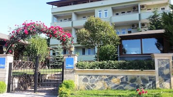 Fachada del alojamiento