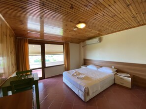 Room, Sea View | Desk, bed sheets