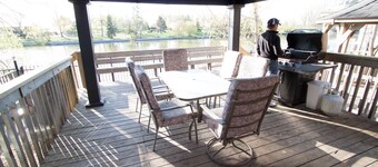 Beach1 * com - 58 River Road East