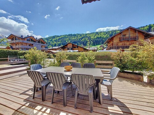 APARTMENT WITH SUNNY TERRACE - MORZINE - SLEEPS 8 - ETOILE FILANTE 1
