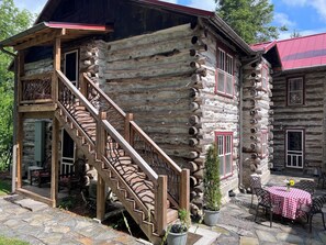 Ulkoruokailutilat