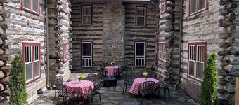 Perfect for Family Reunions and Corporate Groups or as a couples getaway