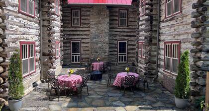 Perfect for Family Reunions and Corporate Groups or as a couples getaway