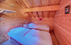 4 bedrooms, free WiFi