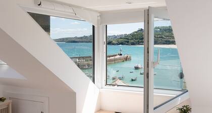 Artists Harbour, St Ives