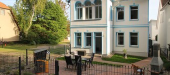Beachfront apartment w. Terrace, sauna, wallbox, perfect for child+dog, fully fenced