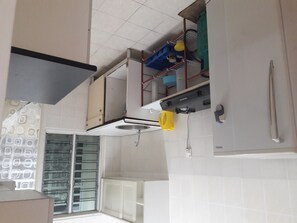 Fridge, oven