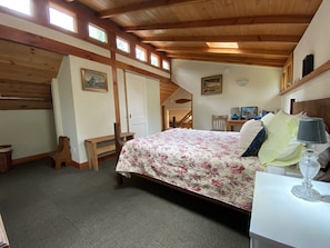 2 Schlafzimmer, Schreibtisch, Bügeleisen/Bügelbrett, kostenloses WLAN