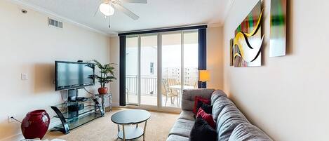 Platt-tv, dvd-spelare och ett filmbibliotek